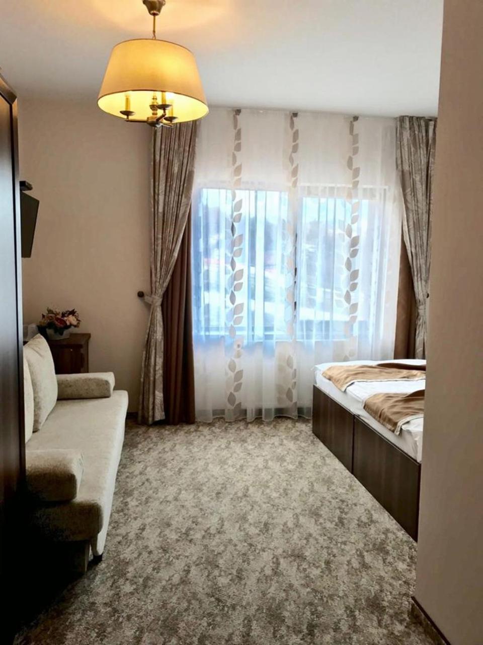 Pensiunea Poiana Viselor Poiana Mărului Exterior foto